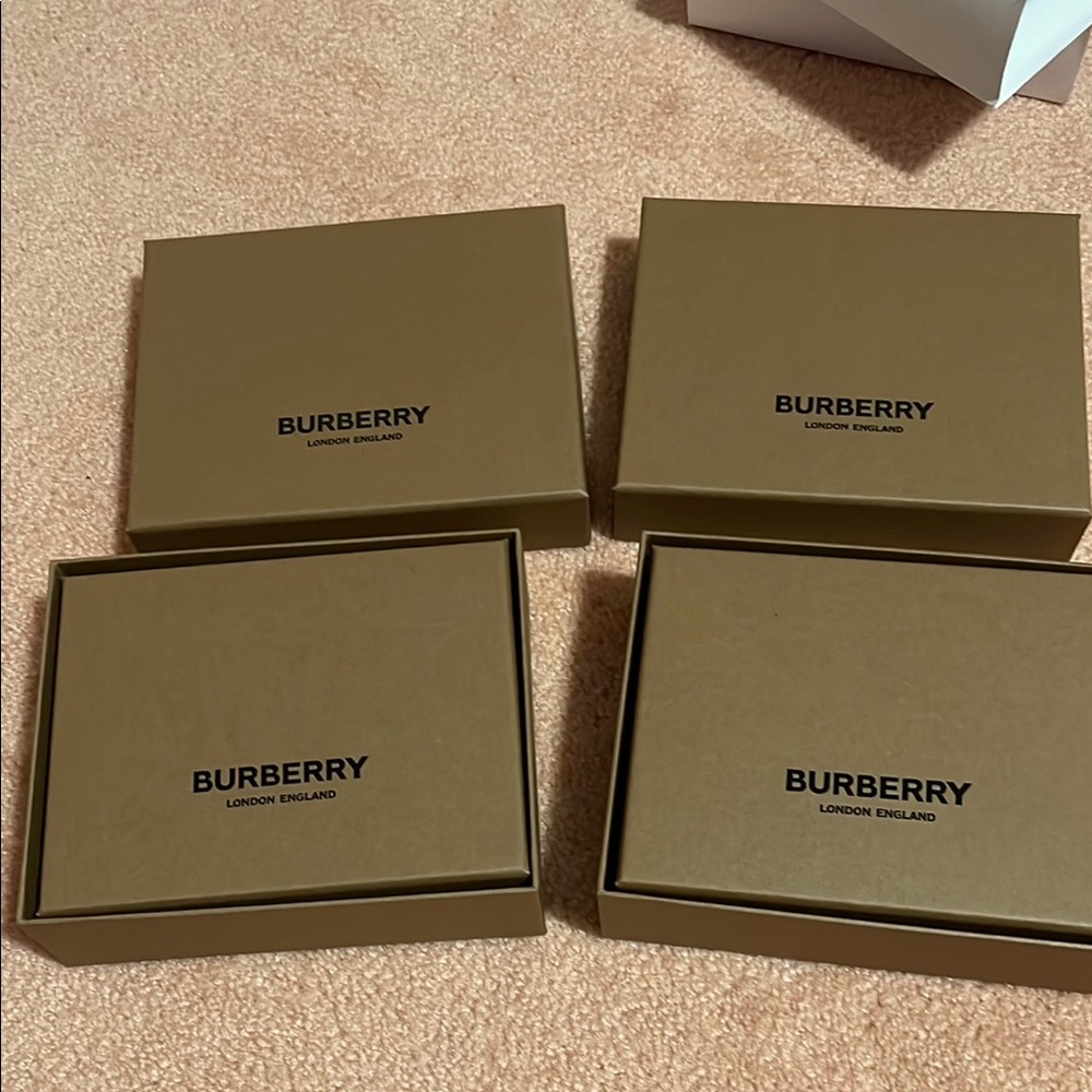 Burberry Classic Brown Gift Box Collection